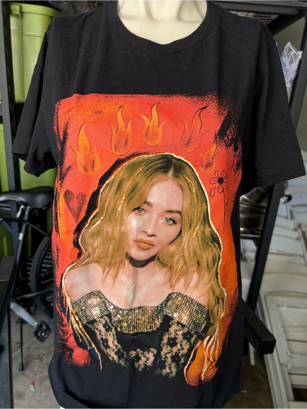 Sabrina carpenter singular act 2 T-shirt size medium as is condition